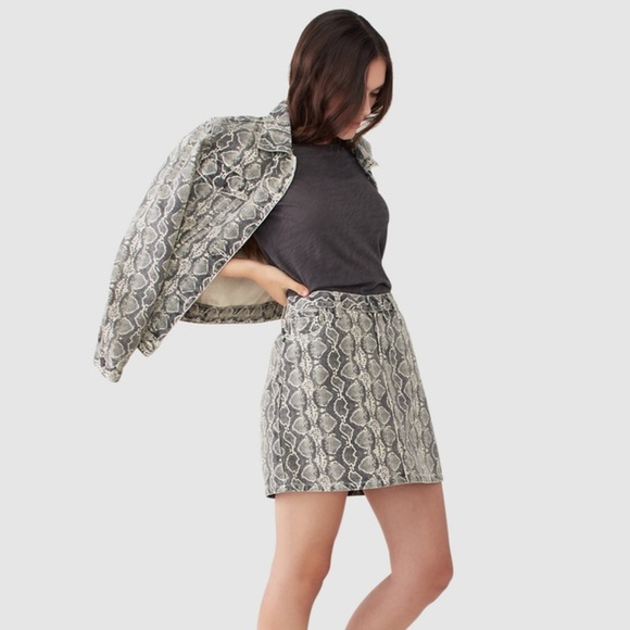 [BLANKNYC] Snake Print Denim Mini Skirt - Picture 1 of 5